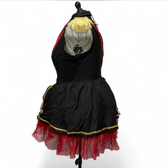 Dolls Kill Call Me Cruel Costume, Disney’s Cruella de Vil Plus Size Cosplay 3X - Picture 3 of 10